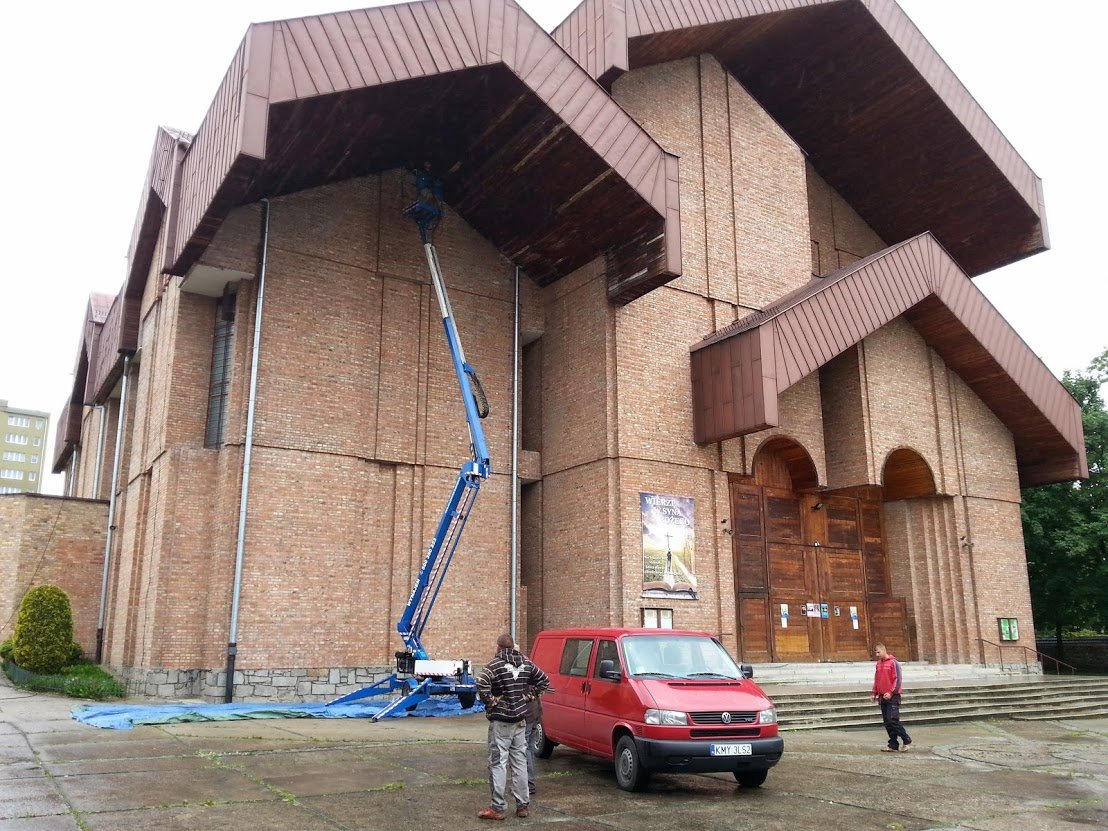 https://www.malowanie-dachow.pl/wp-content/uploads/2016/02/malowanie-dachów-kraków-1.jpg