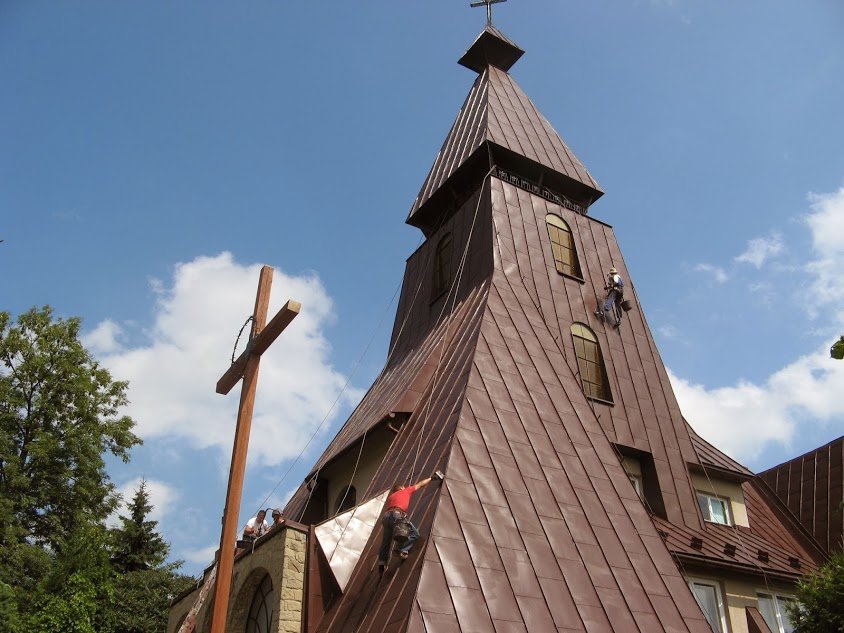 https://www.malowanie-dachow.pl/wp-content/uploads/2016/02/malowanie-kościoła-Glisne.jpg