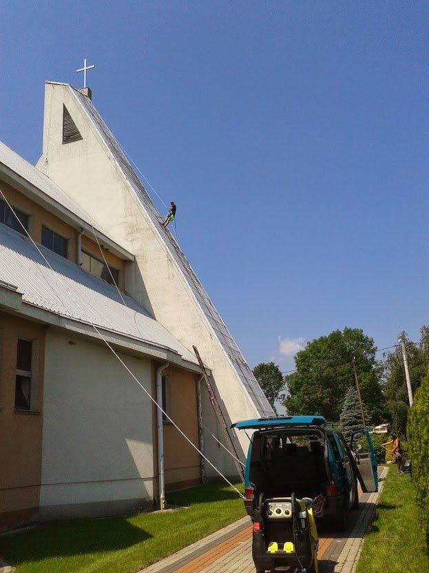 https://www.malowanie-dachow.pl/wp-content/uploads/2016/03/malowanie-kościoła.jpg